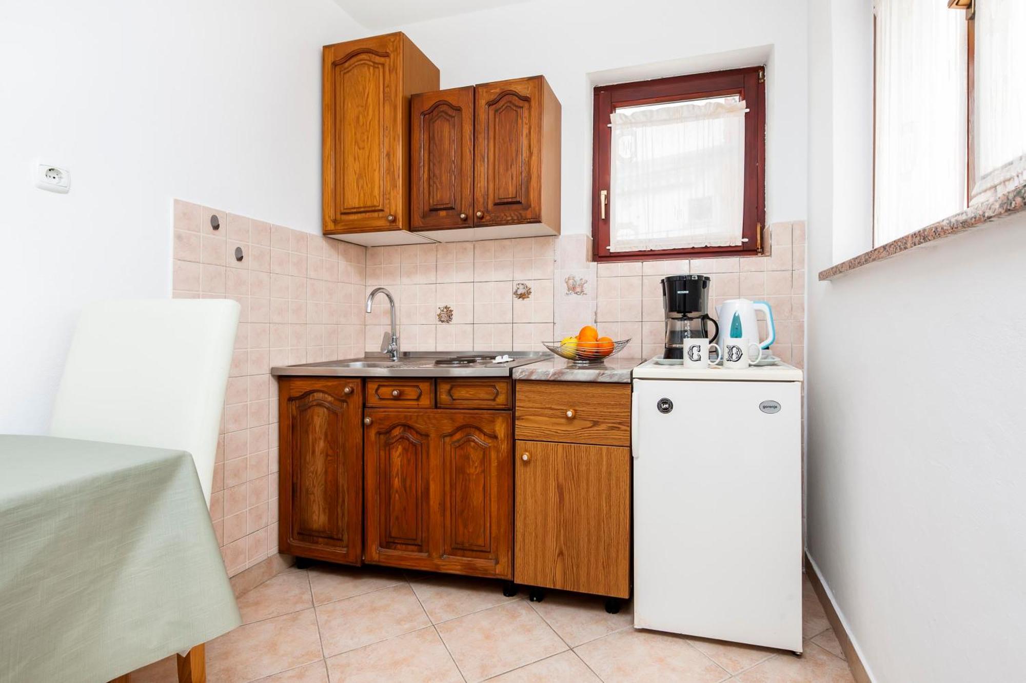 Apartments And Room Silvana Rovinj Exterior foto